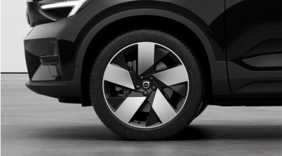Complete wheels, summer "5-double-spoke Black Diamond Cut" 8 x 20", Pirelli tires, Pure electric, Volvo