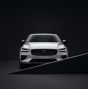 Glossy Black logo grille, Volvo S60, V60, X60, XC90