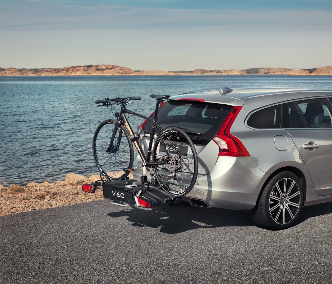 Volvo folding towbar mounted bicycle carrier best sale